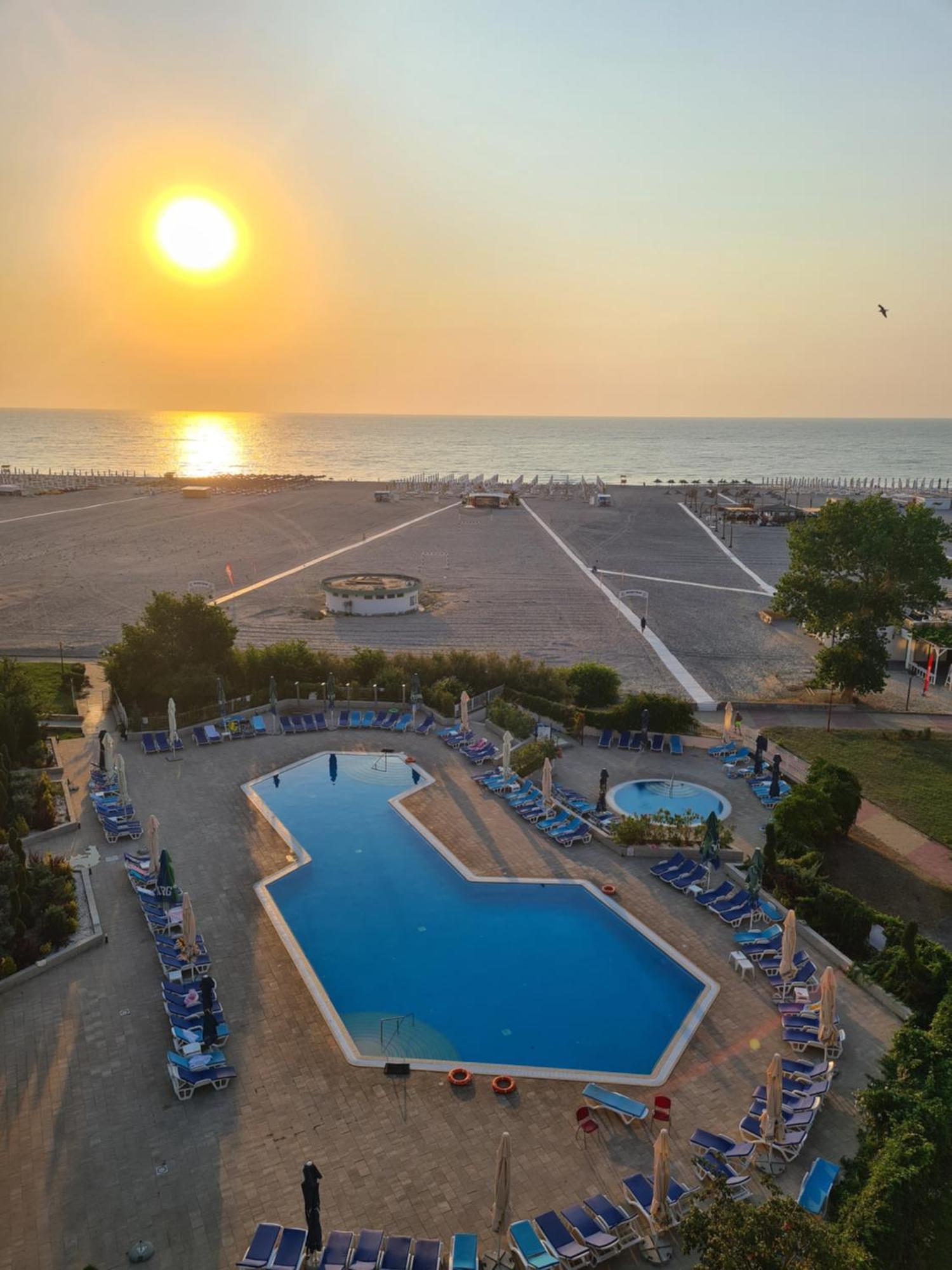 מאמאיה Hotel Comandor מראה חיצוני תמונה