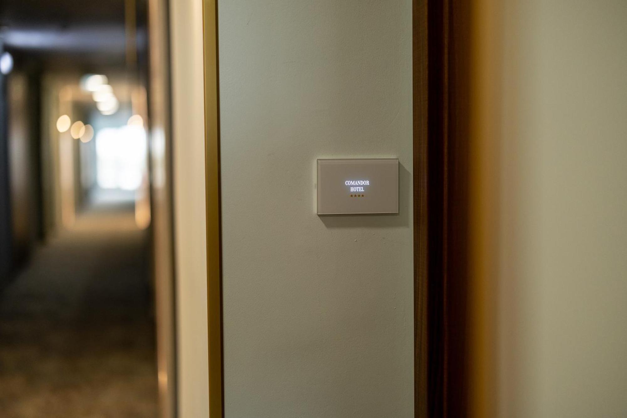 מאמאיה Hotel Comandor מראה חיצוני תמונה