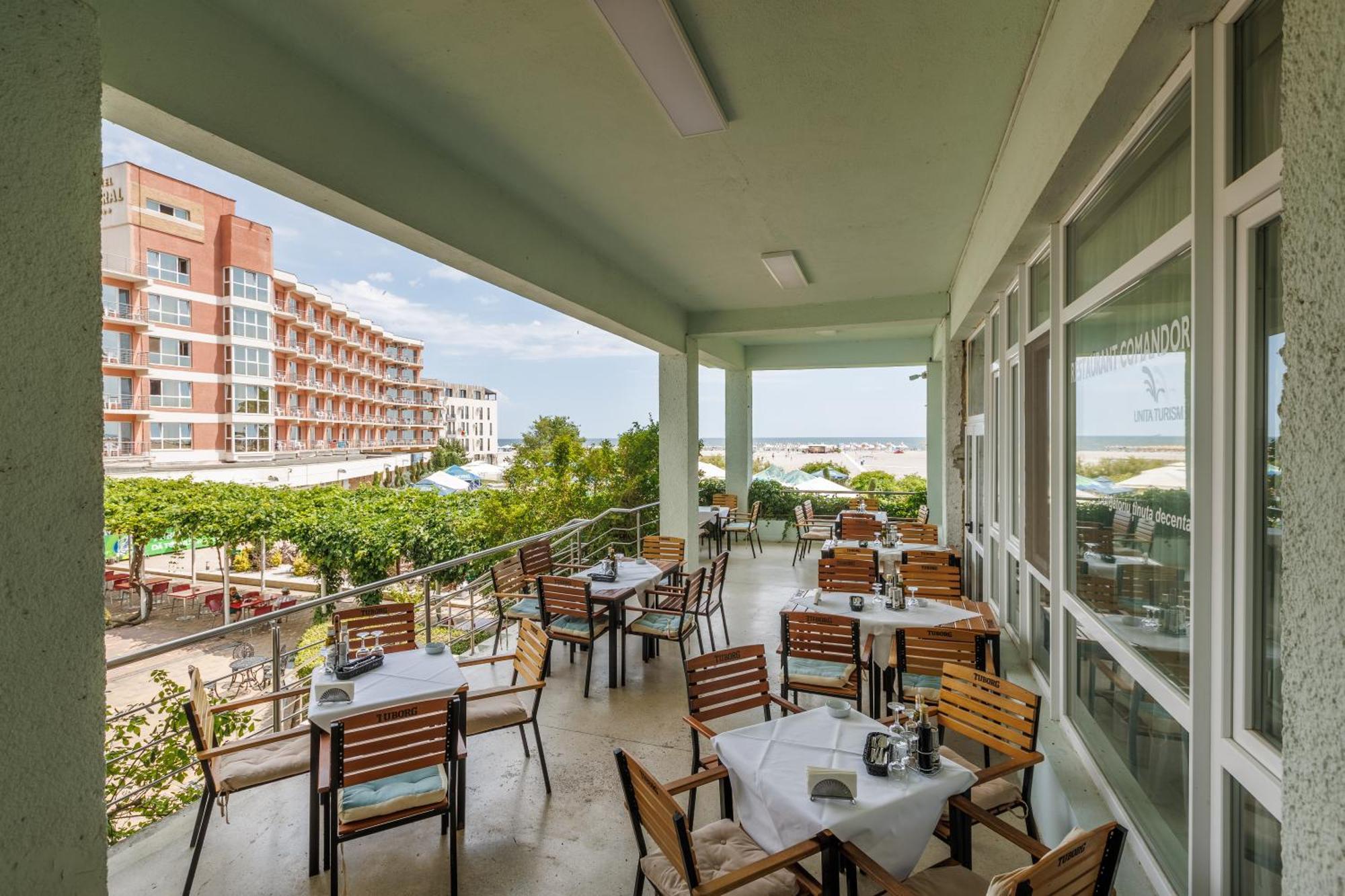 מאמאיה Hotel Comandor מראה חיצוני תמונה