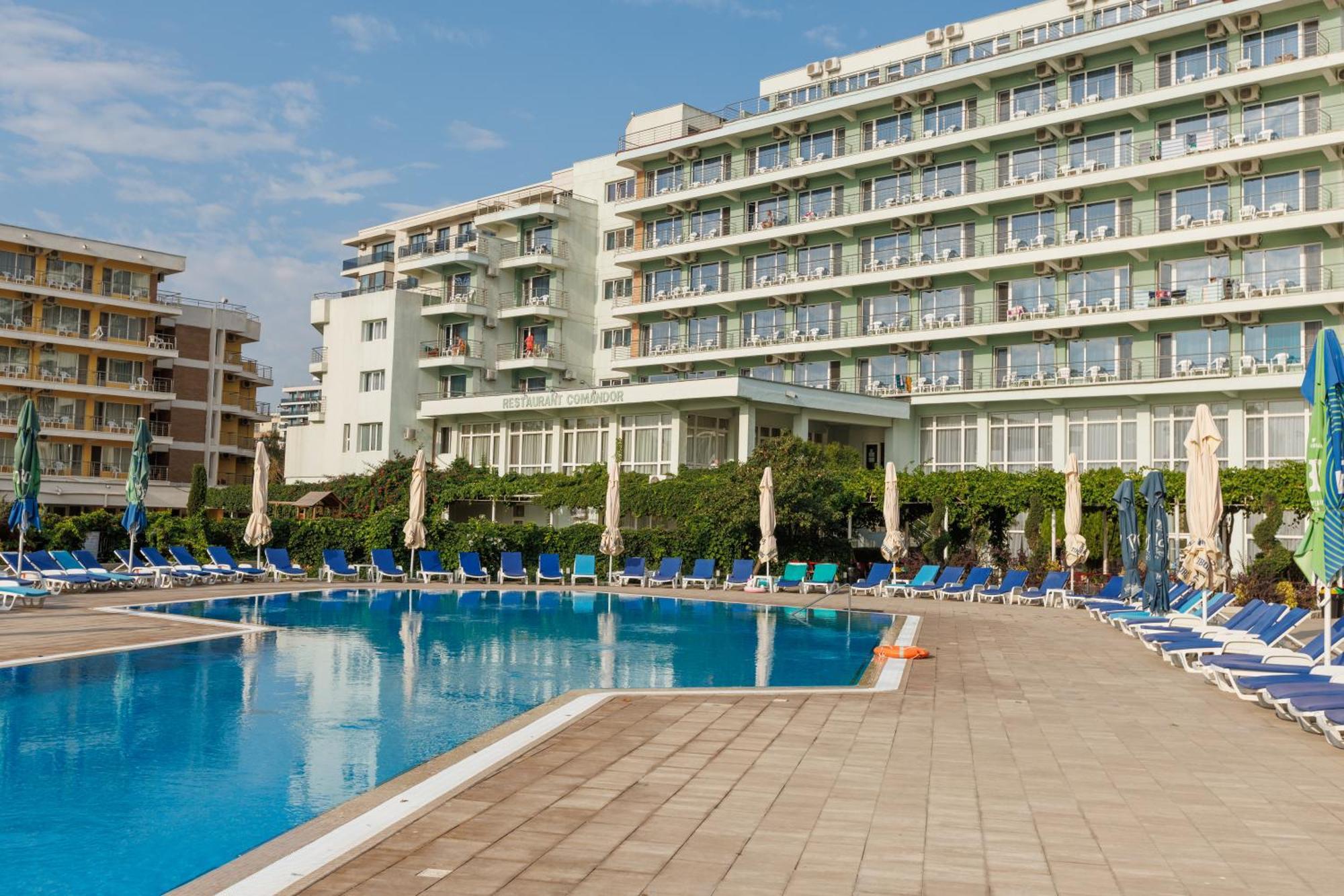 מאמאיה Hotel Comandor מראה חיצוני תמונה